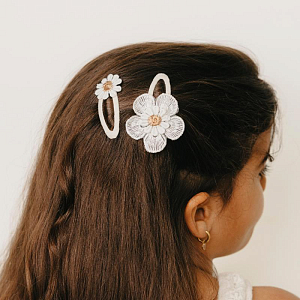 Набор заколок Mrs. Ertha "Blossom Spring", весенние ромашки